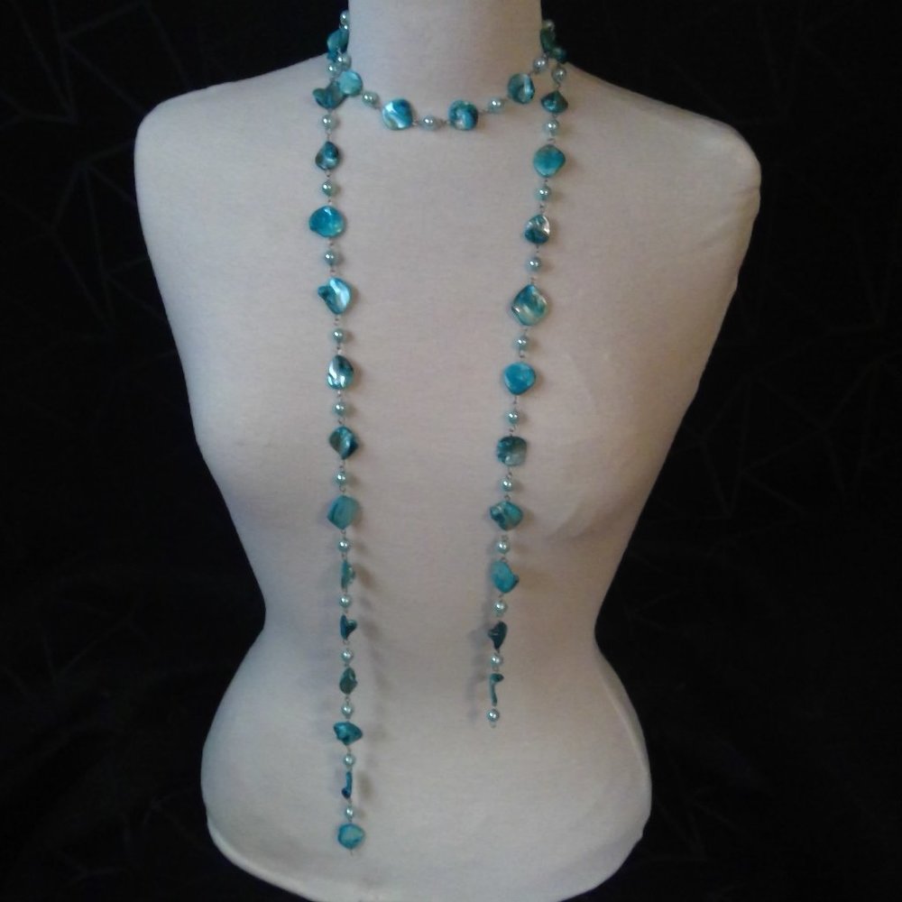 Vintage blue glass bead necklace with silver color links